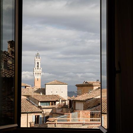 Hotel Duomo Сиена Экстерьер фото